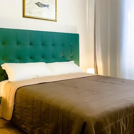 Apartment In Center